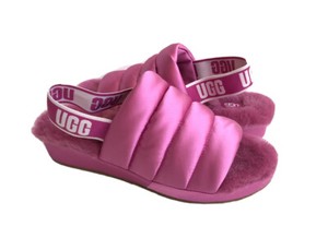 ugg pink puff