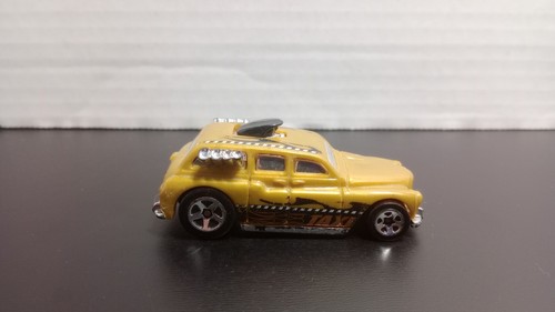 Hot Wheels Cockney Cab II British London Taxi Hot Rod 1/64 Scale Model B - Picture 4 of 7