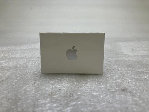 BRAND NEW IN SEALED BOX iPhone 4S Black 16GB Model MD276LL/A - Picture 5 of 5