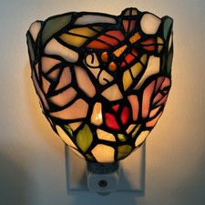 Vintage Tiffany Style Plug-In Automatic Sensor Night Light Mosaic Glass Floral