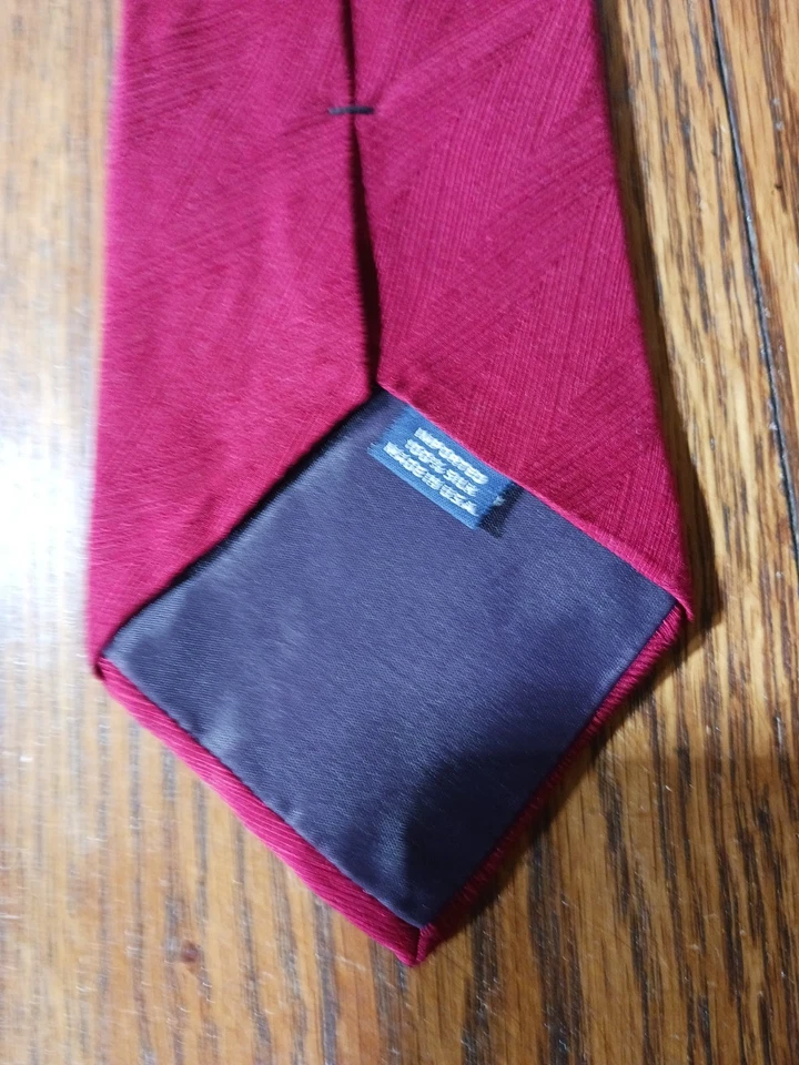 Corbata Stafford roja lisa 100 % seda roja oscura hecha en EE. UU. DE COLECCIÓN. Foto 3 de 4