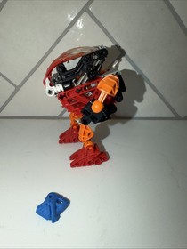 LEGO 8563 Bionicle Bohrok Tahnok  Red 2002 with Krana Mask - Incomplete