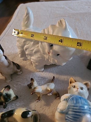 Lote de estatuillas de gatos en miniatura: cerámica china de porcelana - caja de baratijas - Imagen 7 de 9