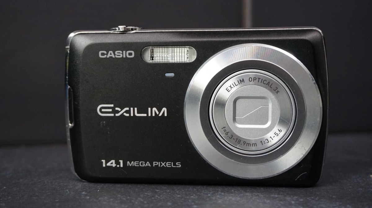 CASIO EXILIM EX-Z1200　#9318 CASIO EX-Z1200 Digital Camera EXILIM ZOOM Silver 12.1MP