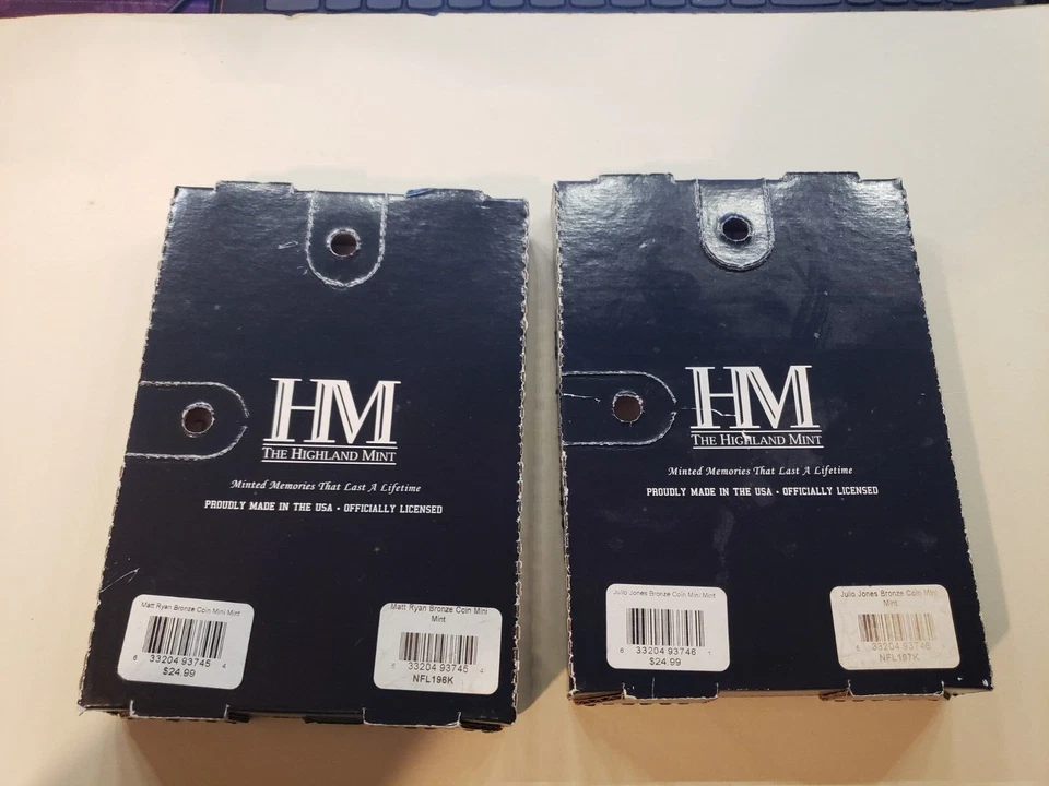 Lote de 2 placas de Atlanta Falcons con monedas Highland Mint Julio Jones y Matt Ryan NUEVO Foto 2 de 3