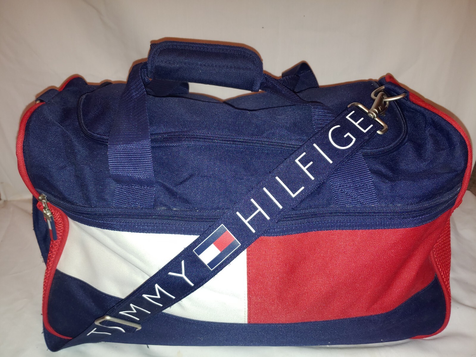 tommy hilfiger bags travel