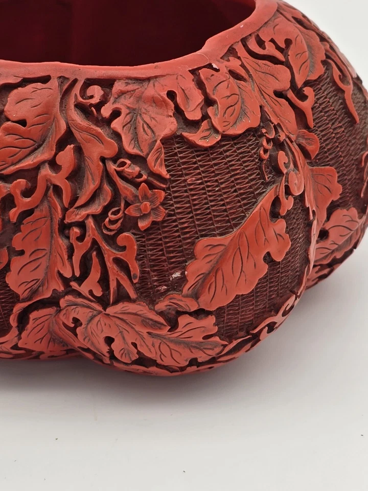 Vintage Cinábrio Vermelho Esculpido 5”Cachepot Bugigangas Caixa Formato Cabaça SEM TAMPA - Imagem 3 de 4