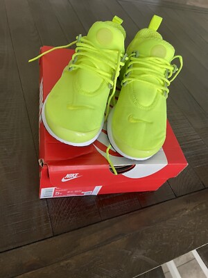 Size 5 (GS) - Nike Air Presto Low Volt