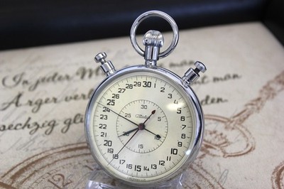 Große Vintage SLAVA RATTRAPANTE STOPPUHR  STOP WATCH CAL 5498 65mm