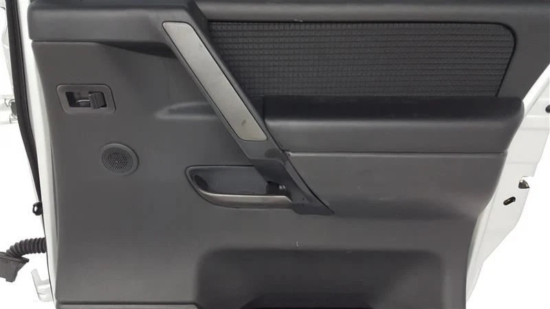 Puerta trasera de pasajero con moldura lateral OEM 05 06 07 08 09 10 11 12 13 14 Titan Foto 3 de 4