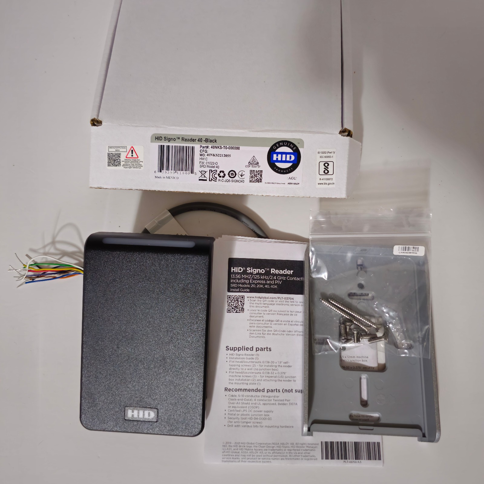HID Signo 40 Smart Card Access Control Reader - Black (40NKS-00-000000 ...