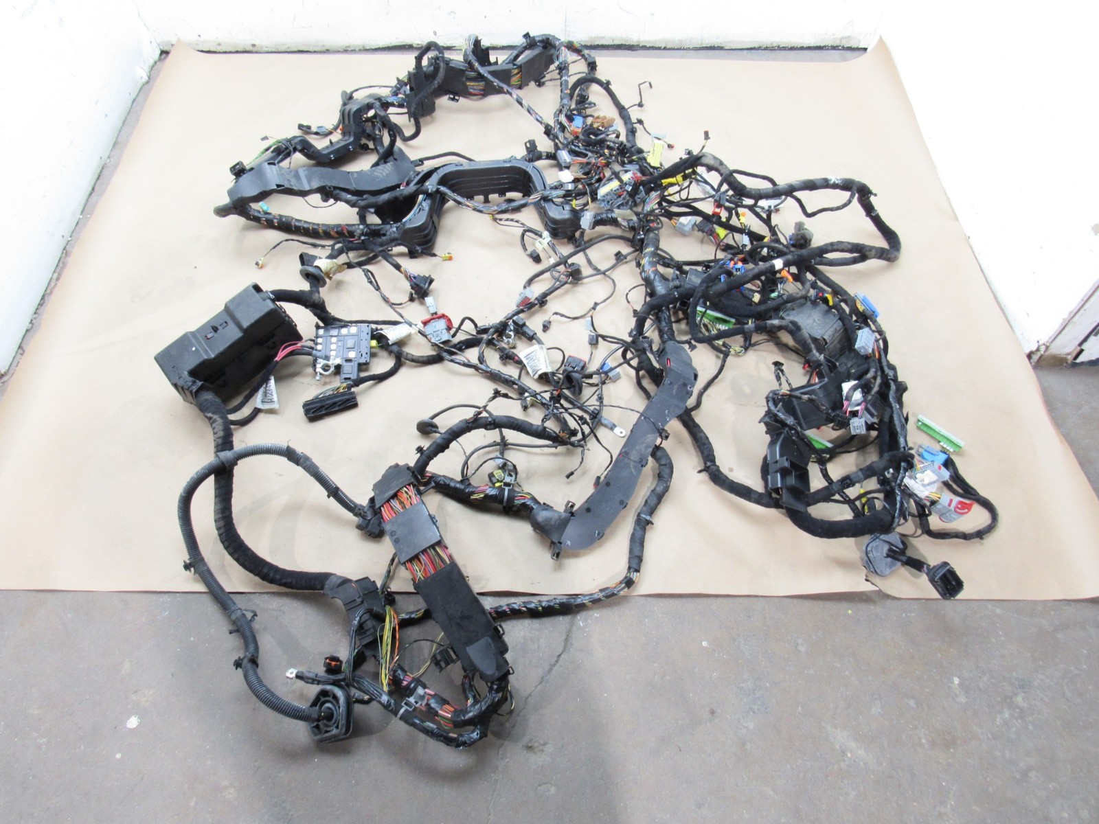 Maserati Levante 2017 AWD 3.0L Main Body Floor Wire Wiring Harness 16-24 *:Y