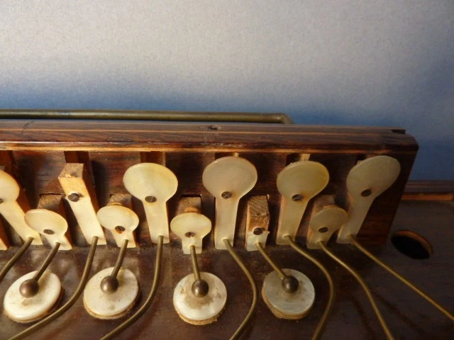 RARE ACCORDEON DIATONIQUE ANCIEN MARQUETERIE ÉPOQUE 19ème A RESTAURER - Photo 4/4
