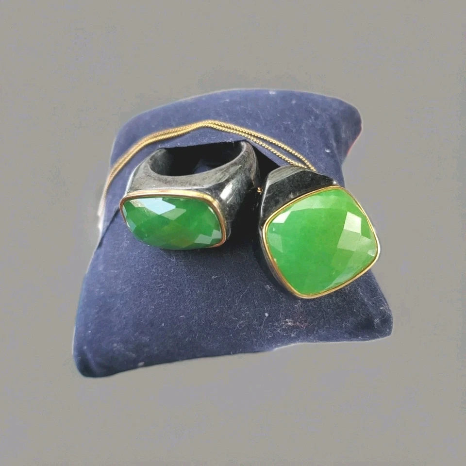 Juego de anillo y collar de jadeíta jade negro y verde enchapado en oro amarillo, 147 ctw Foto 2 de 4