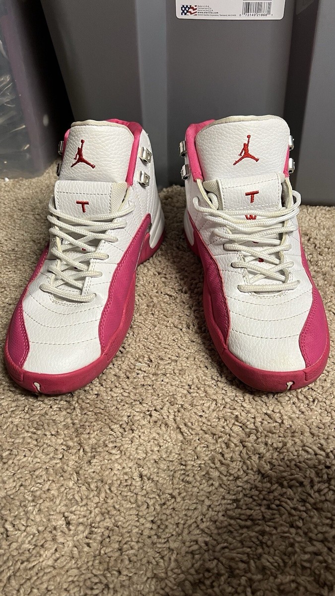 pink and black retro 12