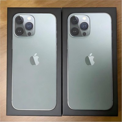 Neu Versiegelt Apple iPhone 13 Pro Max (5G) 256GB Smartphone - Netlock entsperrt