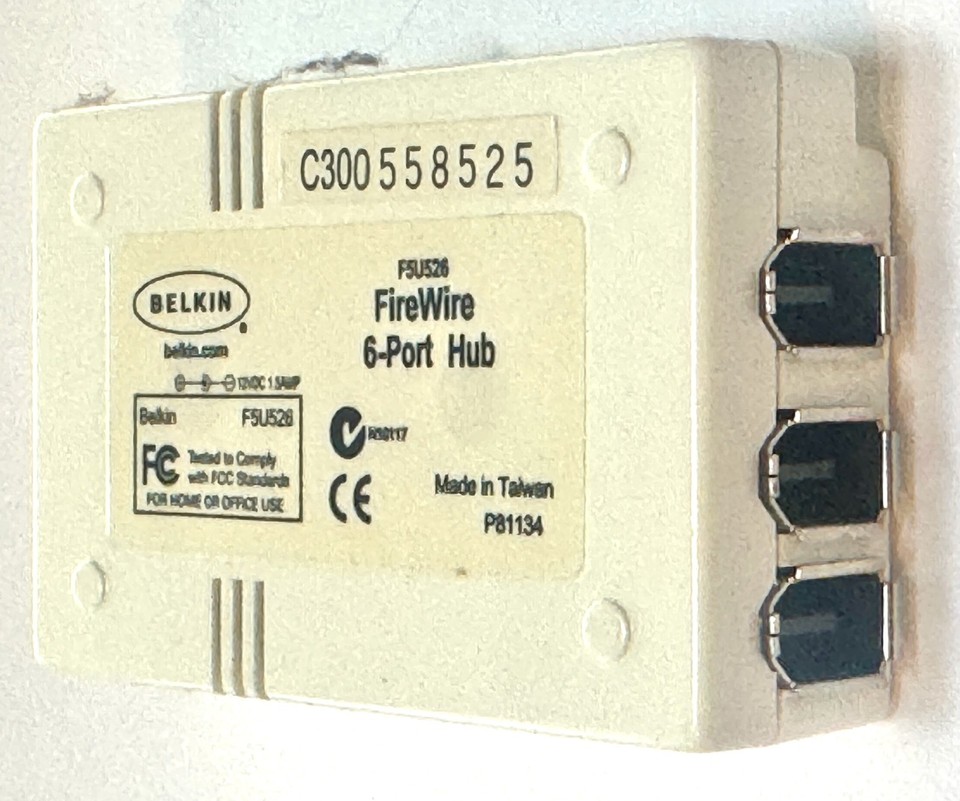 PCI Express Card > 2 x FireWire B, 1 x FireWire A