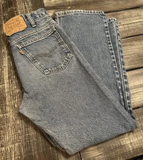Vintage Levis 20517 0217 Great Shape 32x30 (Measures More Like 32x28.5)