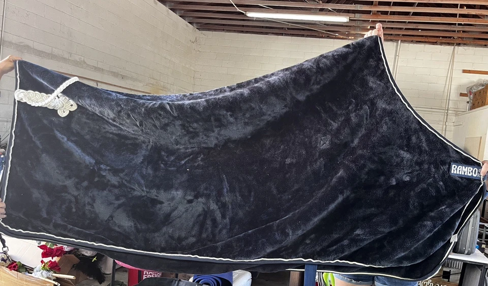 马具爱尔兰兰博丝绒地毯冷藏箱毯衬里尺寸美国-84英寸蓝色和白色 — 第 4/4 张图片