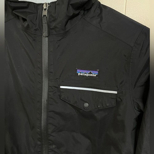 Patagonia Girl Torrentshell Black Rain Jacket Hodded Nylon coat Size XL 14 - Picture 3 of 11