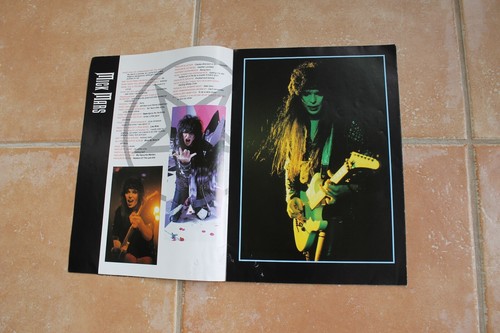 Nikki Sixx Motley Crue Autographed Signed Theatre Of Pain Tour Program The Dirt - Picture 6 of 10