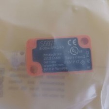 New 1PC For IFM IS5071 proximity switch Free Shipping