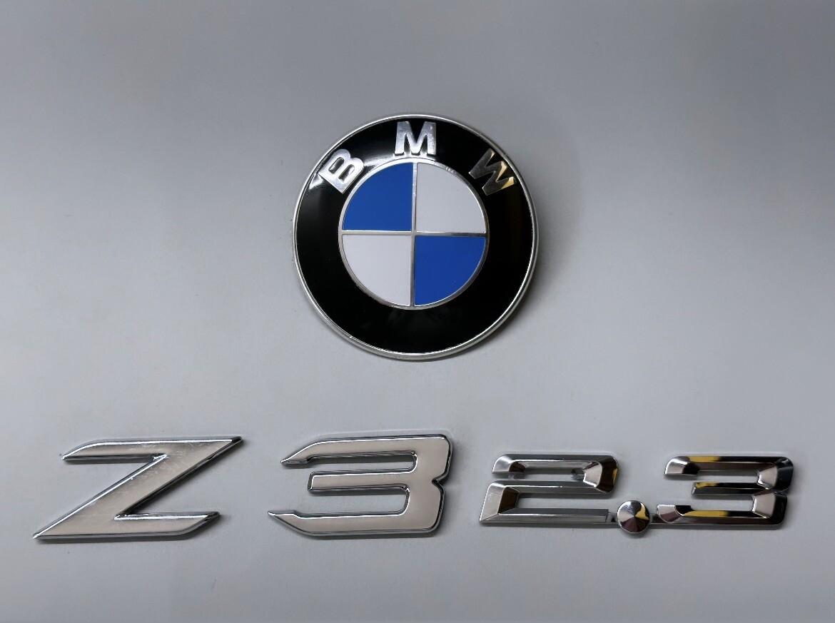 希少　マーク・シンボル1982~83 Hood Emblem OEM 280ZX 79-83 | Z Car Depot Inc