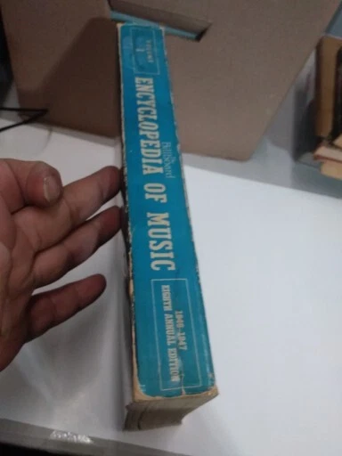 Billboard Encyclopedia of Music Yearbook Volume 1 - 1946-1947 Annual 8th edition Foto 4 de 4