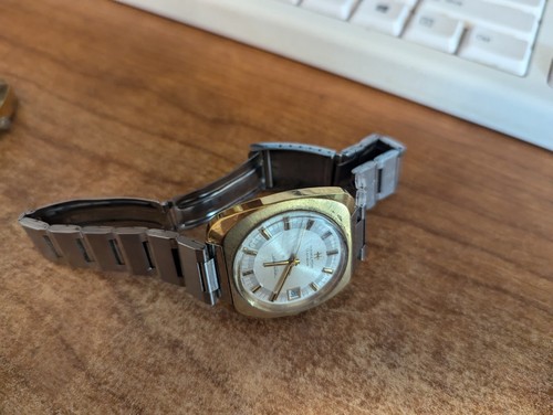 Vintage Hamilton Geneve Men's Electronic Wristwatch 1970s AS IS - Picture 9 of 12