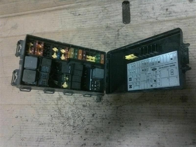 2000 Ford Focus engine compartment FUSE BOX