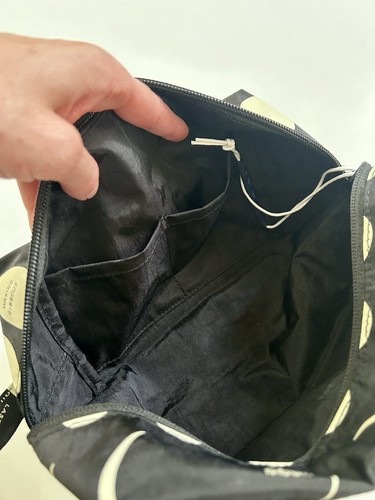 NEW! Baggu DOPP KIT in “Moon” — Black Washable Recycled Nylon, RARE & SOLD OUT! - Picture 15 of 18