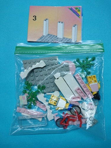Lego Paradisa Set 6402 Sidewalk Cafe Complete EUC Instructions Minifigures! - Picture 2 of 2