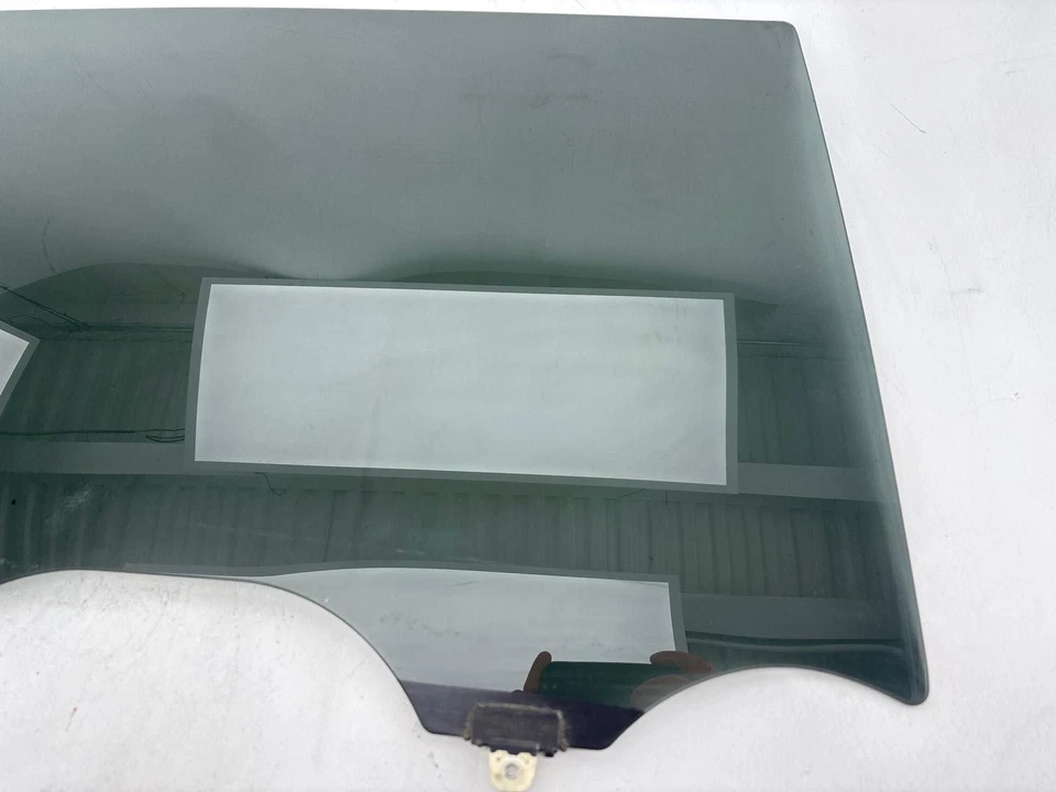 2014 - 2020 年 INFINITI QX60 后方右乘客侧门窗玻璃原始设备制造商 — 第 3/4 张图片