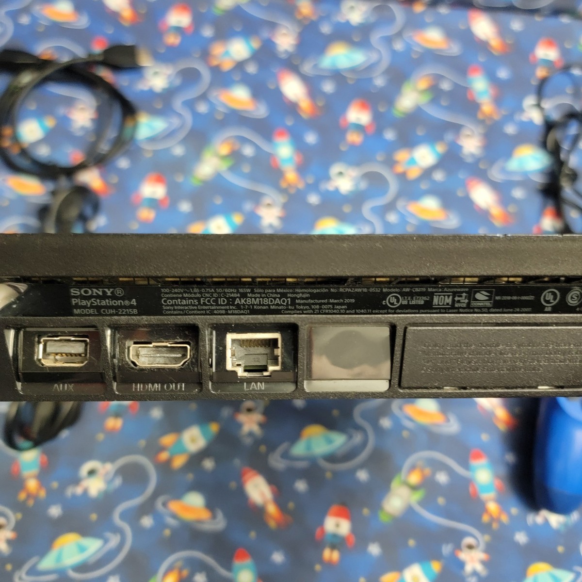 Sony PlayStation 4 Slim CUH-2115B 1TB Console System Bundle
