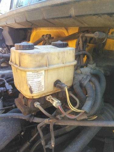 Replaces 2000 FREIGHTLINER FL70 BRAKE MASTER CYLINDER , GA