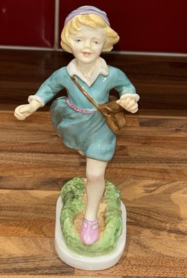 Royal Worcester Days of the Week Thursday Freda Doughty Thursday s Child (3)