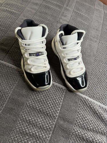 Air Jordan 11 Retro Concord 2018 Grade School Size 4.5Y