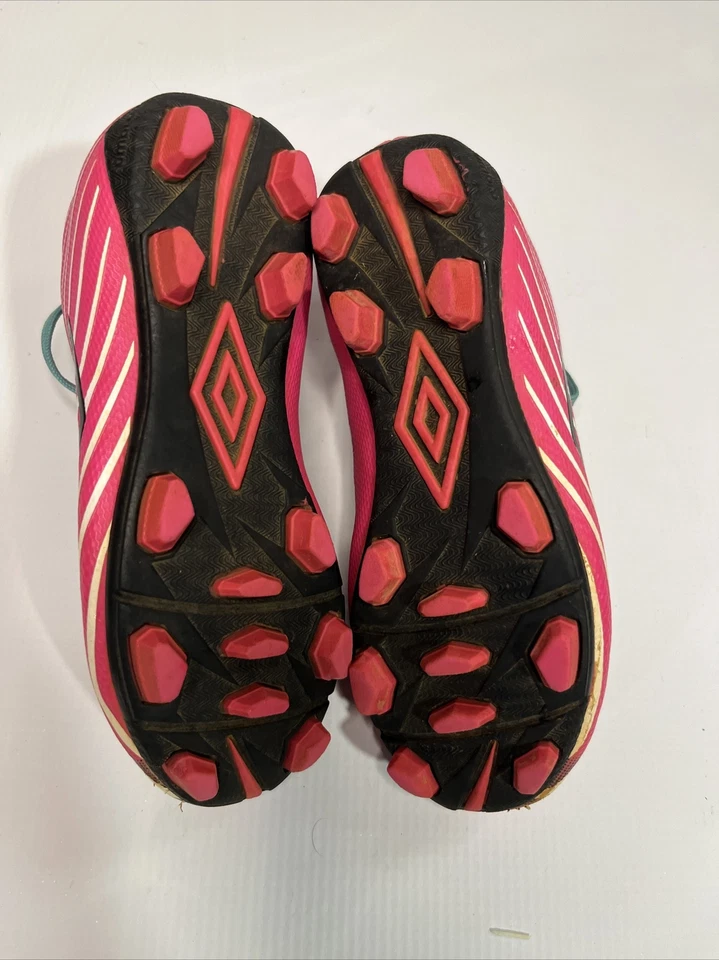 Umbro Youth Girls Size 9K Arturo 2.0 Soccer Cleats Shoes Pink Black - Image 2 of 3