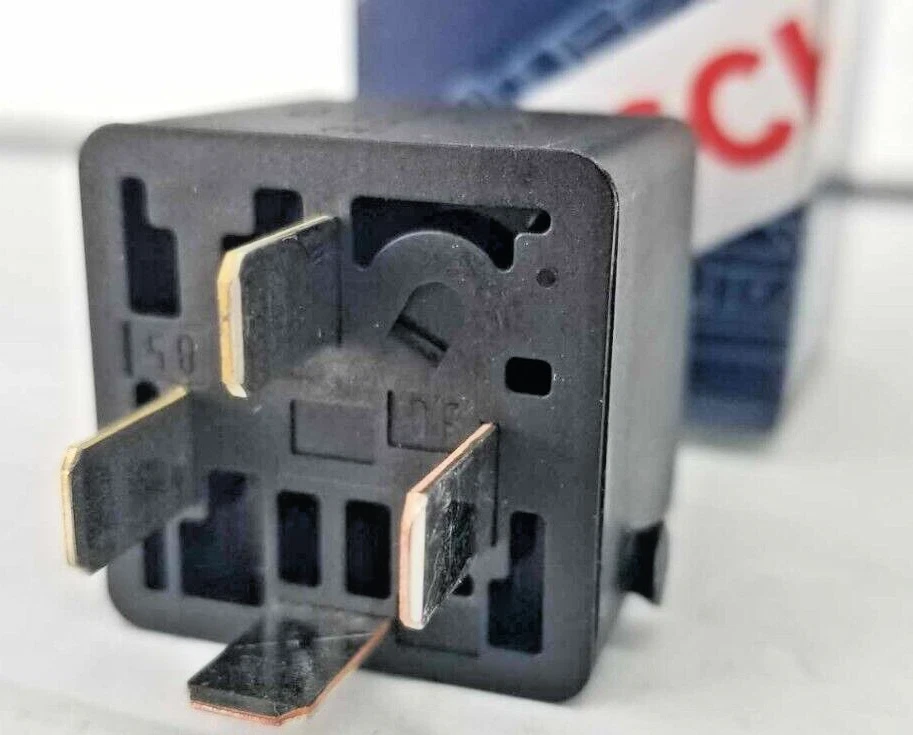 Relé de bomba de combustible Bosch para BMW 733i 840Ci 850Ci 850i E23 E24 E28 E30 Bavari M3 M6 Foto 3 de 4