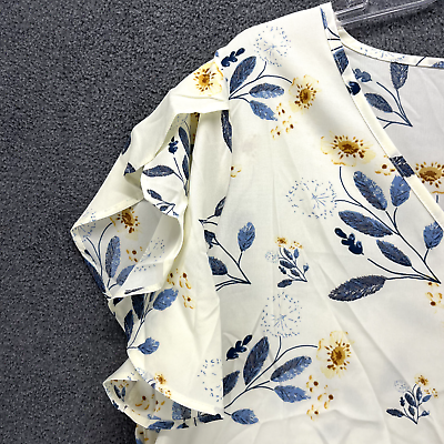 BLOOMCHIC Top plus 1X 14 16 Beige Blue Floral petal sleeve BLOOMCHIC Top plus 1X 14 16 Beige Blue Floral petal sleeve