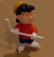 KINDER MONTABLE  1999  *LUCY / PEANUTS / SNOOPY*