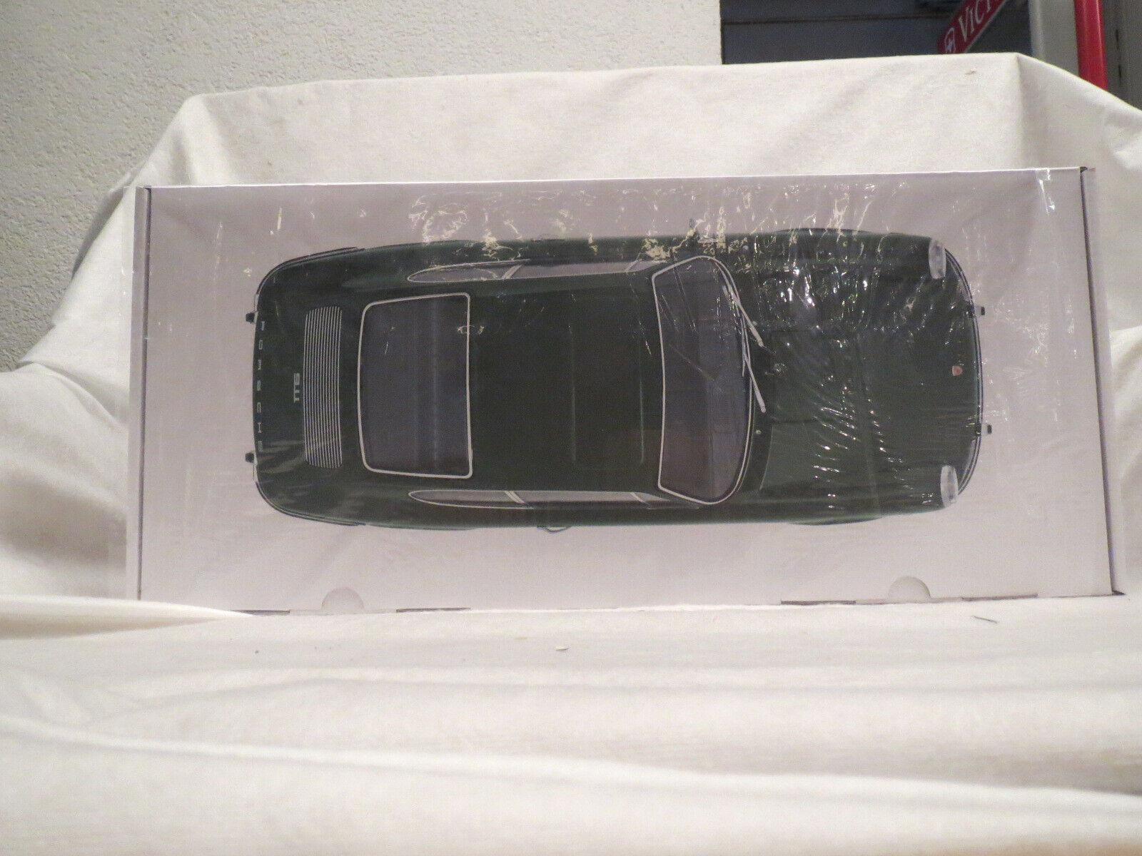 Picture 1 of 3