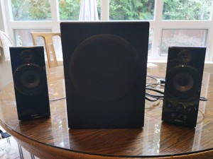 insignia 2.1 computer speakers