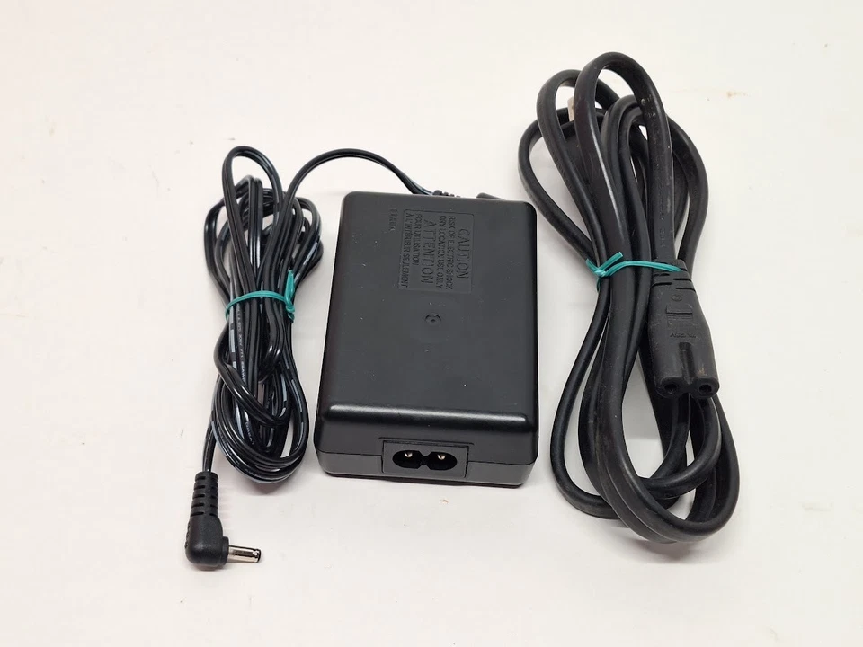 Jvc AP-V12EG 11V 1A AC Adapter Power Supply Charger - Image 3 of 3