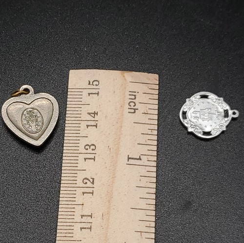 Lot Vintage Rosary Medallions & Crucifixes 1 Hayward Sterling, 1 Miraculous - Picture 19 of 20