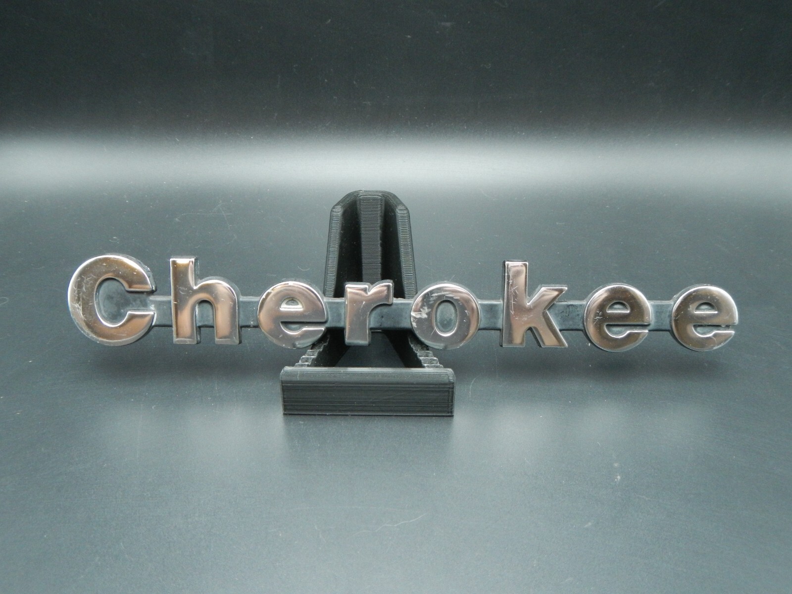 JEEP Cherokee Fender Emblem