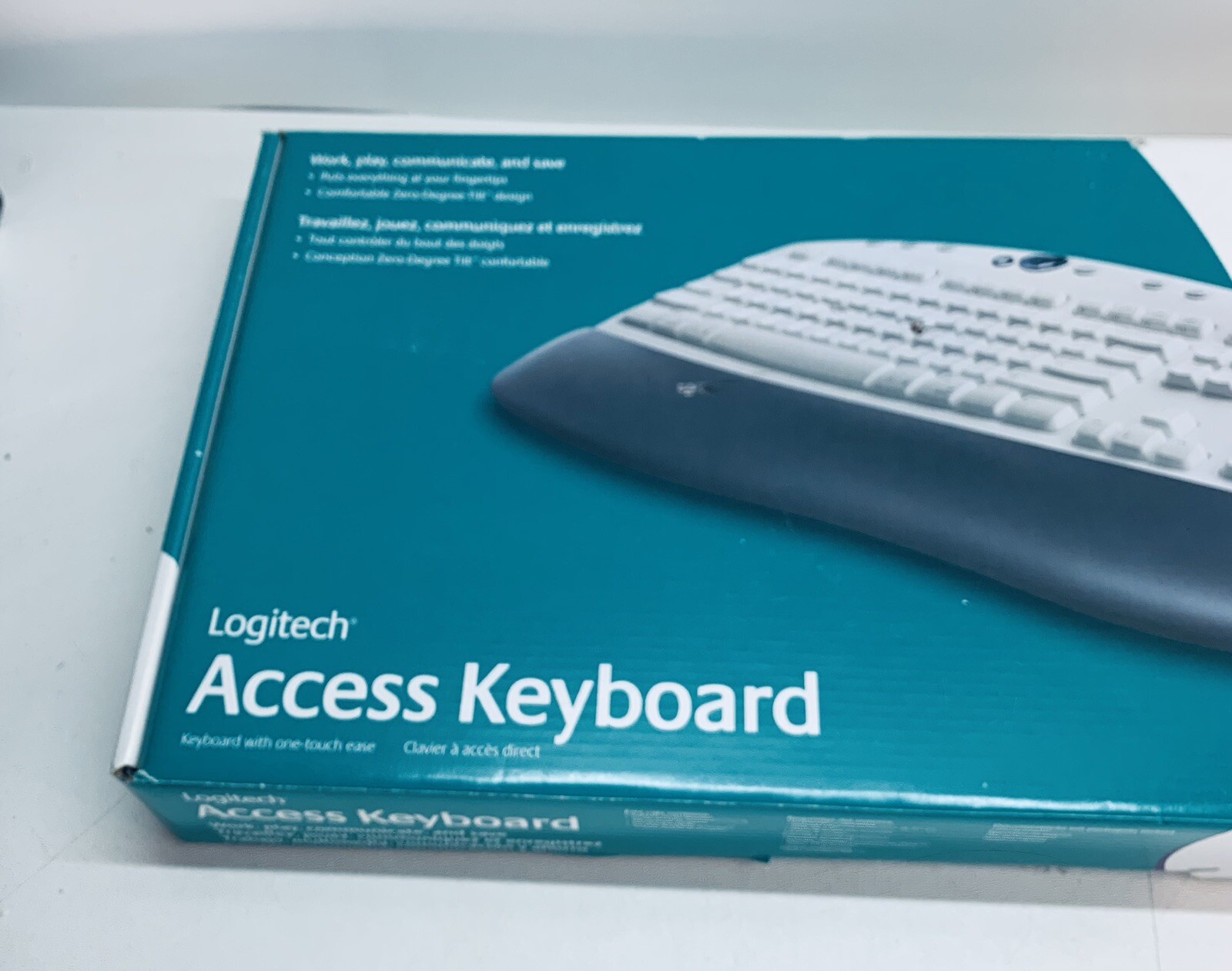 Vintage Logitech Access Keyboard Wired PS/2 Model 9672280403 New