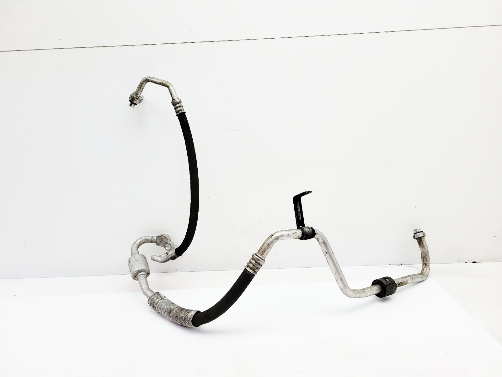 VAUXHALL INSIGNIA AC AIR CONDITIONING PIPE HOSE 39092799 MK2 B  