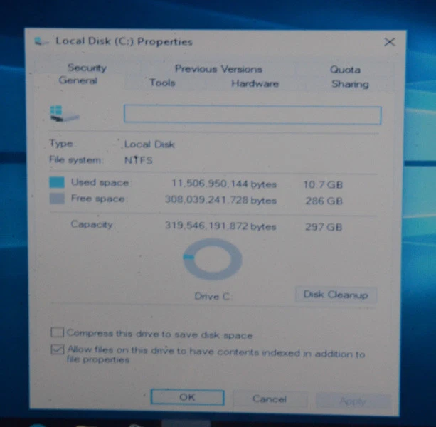 Toshiba Satellite L455 Laptop__Intel Celeron 900 @ 2.20 GHz__2GB RAM__320GB HDD. - Image 3 of 4
