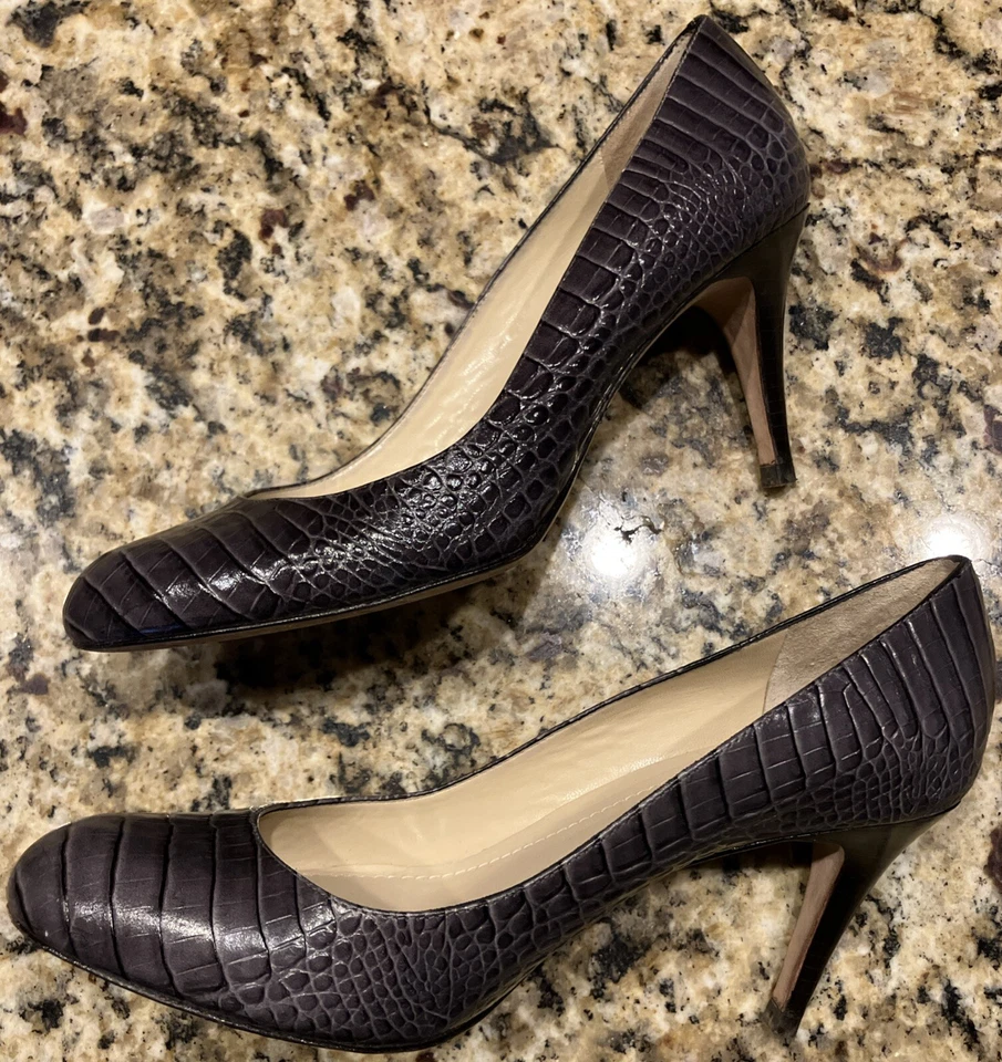 ANN TAYLOR Women’s Size 7M Brazilian Leather Gray Croc Embossed 3-1/8” Heels 🔥 - Image 2 of 4